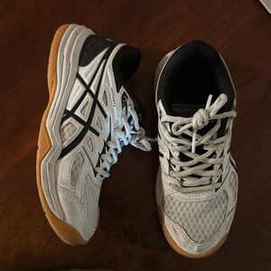 Asics volleyball, shoes! Like new